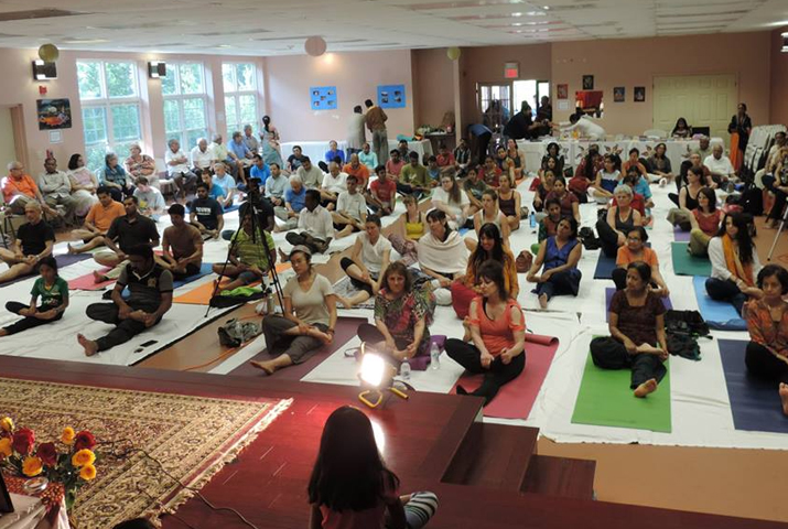 /media/k2/galleries/61167/Swami-Mukundananda-g03