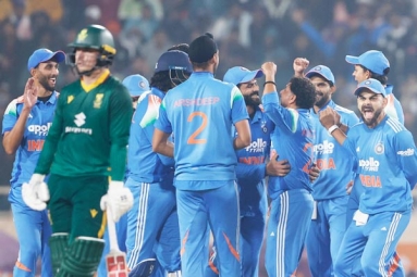 First ODI: India beat South Africa by 17 Runs First ODI: India beat South Africa by 17 Runs