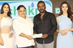 Chiranjeevi, Kanchana 3, megastar donates big for lawrence, Tamil directors