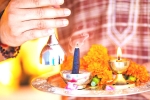 daily pooja timings at home, daily pooja mantras in sanskrit, easy way to perform daily puja at home, Kumkum