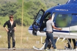 Katrina Kaif, SRK, srk hires a chopper to reach the sets of zero, Abhay deol