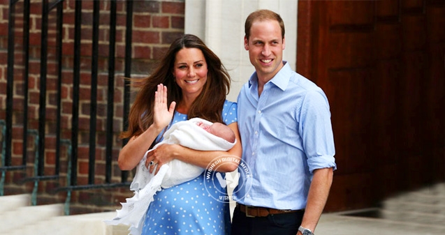 Royal baby makes his debut appearance},{Royal baby makes his debut appearance