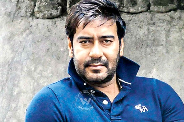 Ajay Devgn Signs a New Film},{Ajay Devgn Signs a New Film