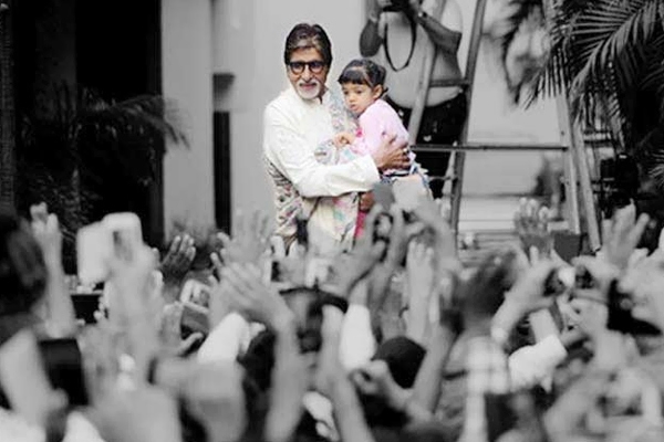 Amitabh says, ‘Unke mooh main ghee shaker’},{Amitabh says, ‘Unke mooh main ghee shaker’