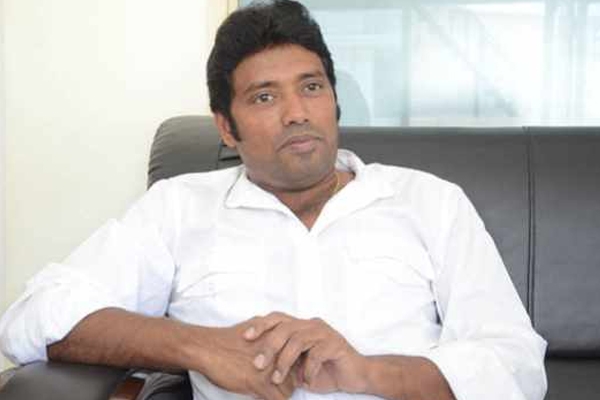 Cinematographer replaced for Syeraa