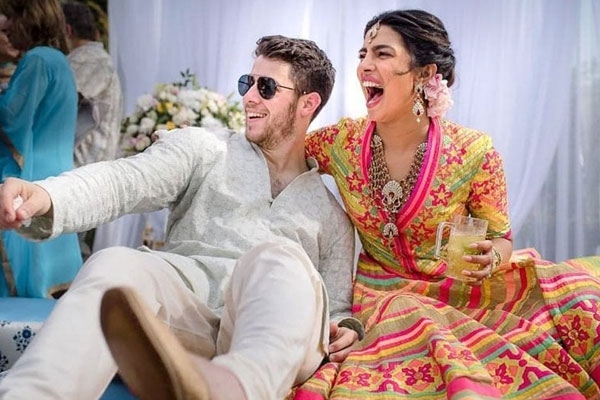 PETA India Slams Priyanka, Nick for Using Animals in Their Wedding