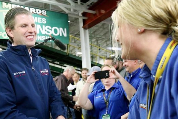 Trump's son visits temple to woo Indian-Americans!